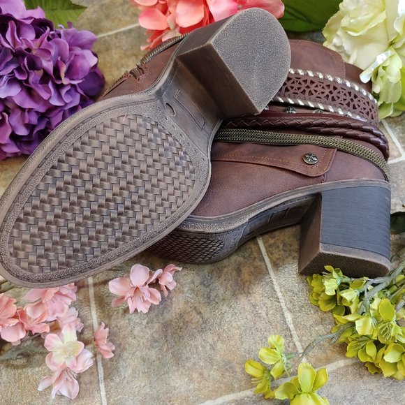 B52 By Bullboxer - Brown Ankle Boots -  Size 8 - Picture 5 of 8